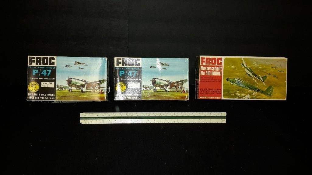 Froc Plastic Aircraft Model Kits (3): (2) Republic Thunderbolt & Messerschmitt Me410 model kits 