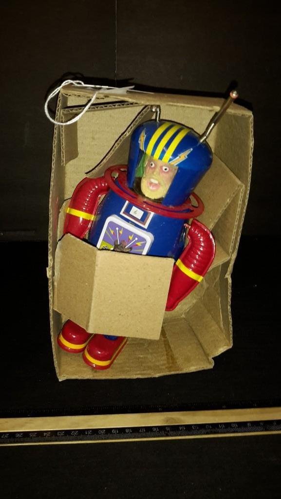 Friction Powered Siren Stan Robot: In very good condition