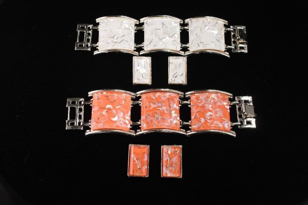 Silver Tone Costume Jewelry: Retro Plastic bracelets and matching clip on earrings