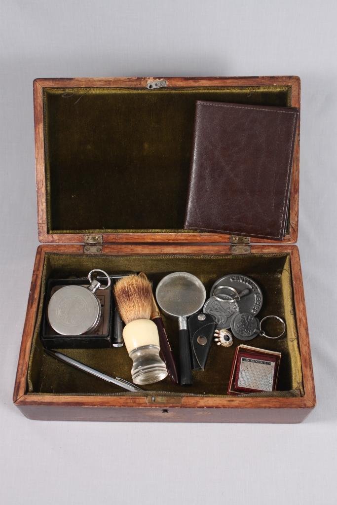 Vintage Men's Collectible Items: Old shaving brush, EXPO watch camera, fountain pen, single blade razor, and more 