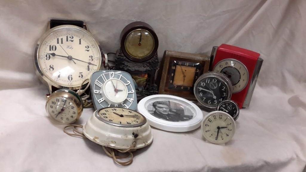 Desk and Travel Clocks (11): Ranging in size from 3" tall to 11" tall. (have not been tested). Brands; Newtone, Welby, Mastercrafters, General Electric, Big Bend Deluxe, and more.