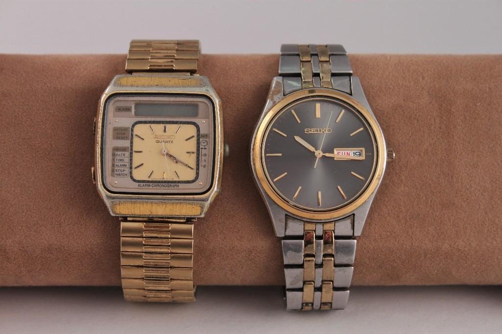 Men's Seiko Wrist Watches (2): One gold tone and one gold and silver tone Seiko watch 