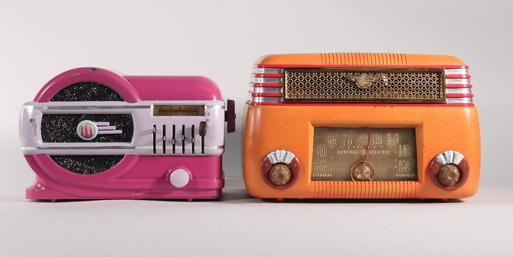 Vintage General Electric Handcascade Radios (2): Cascade radio is missing some knobs, and shows wear. General Electric radio model # 202