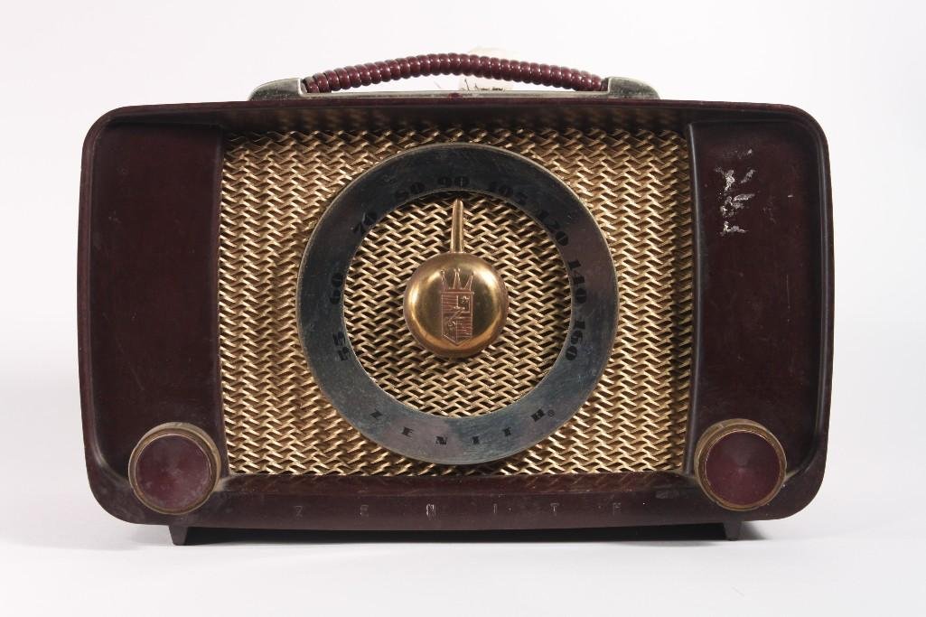Vintage Zenith Radio: Had Bakelite encasement, good condition, 12.5" x 7.5", has carrying handle 