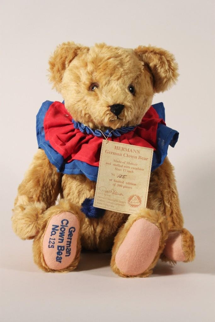 Vintage Hermann German Clown Bear No.125: Limited edition, 17" stuffed bear. Numbered 125/500, made of mohair and stuffed with excelsior. Comes with paper label, made in Germany