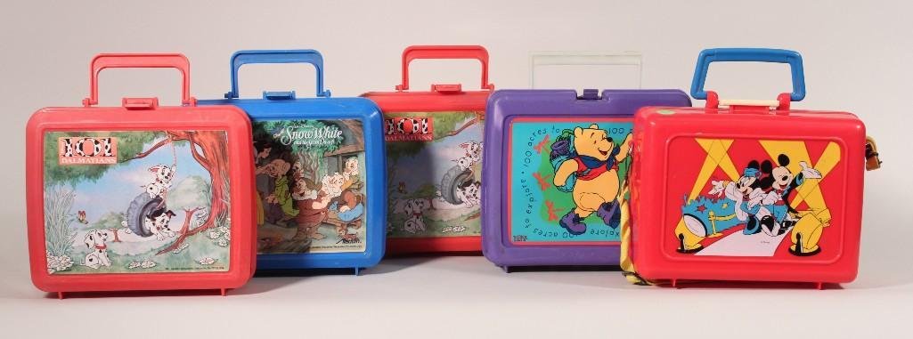 Vintage Plastic Lunch Boxes (5): Items include: Snow White and The Seven Dwarfs, 101 Dalmatians (2), Winnie The Pooh all have thermos's included. Minnie and Mickey Mouse lunch box does not include thermos.