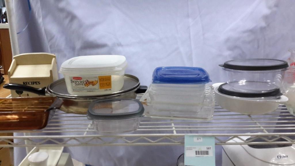 Bakeware and Kitchen Storage Containers: Includes Pyrex pie pans, Pyrex measuring cups, Rubbermaid Stain Shield storage containers, Glad storage containers, and more.
