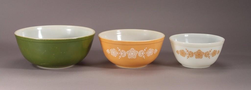 Vintage Pyrex Mixing Bowls (3): Large green mixing bowl has a diameter of 10.5", medium yellow mixing bowl has a diameter of 8.5", small white mixing bowl has a diameter of 7"