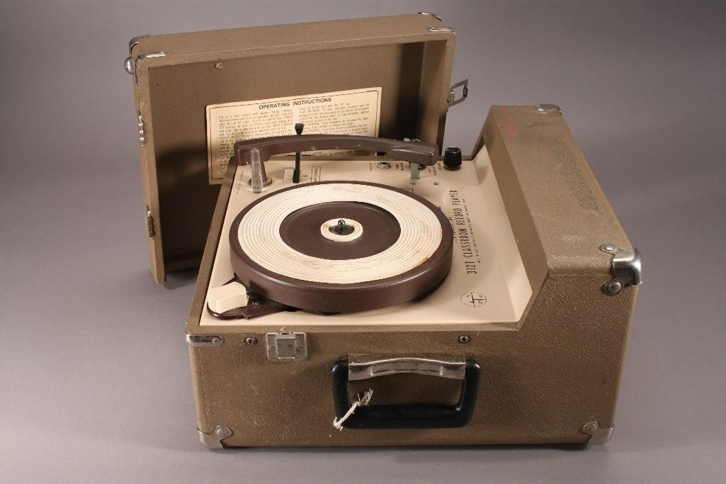 Vintage Classroom Record Player: Manufactures by Audiotronic Corp. North Hollywood CA, all Transistor 312T, in carrying case shows age and wear
