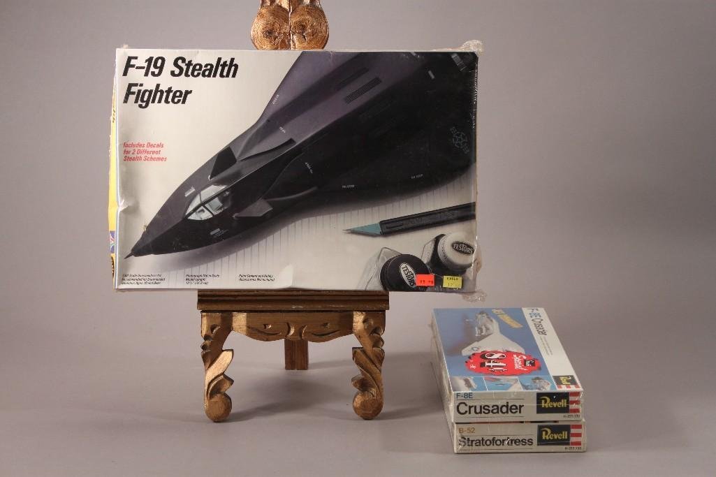 Airplane Model Kits (3) (1 of 5)