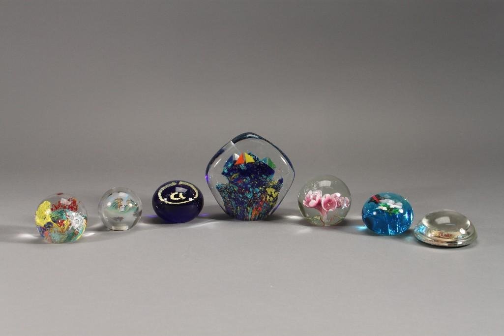 Art Glass Paper Weights (7) (1 of 10)