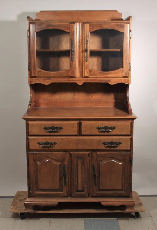 Flint Ridge Furniture Maple Hutch