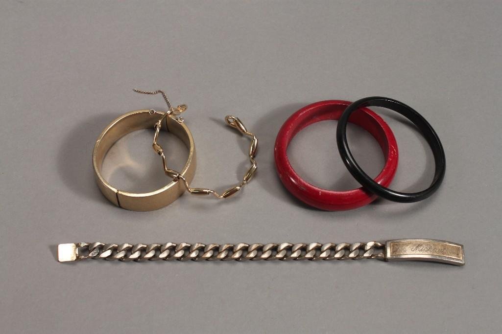 Bangles and Bracelets (5) (1 of 7)