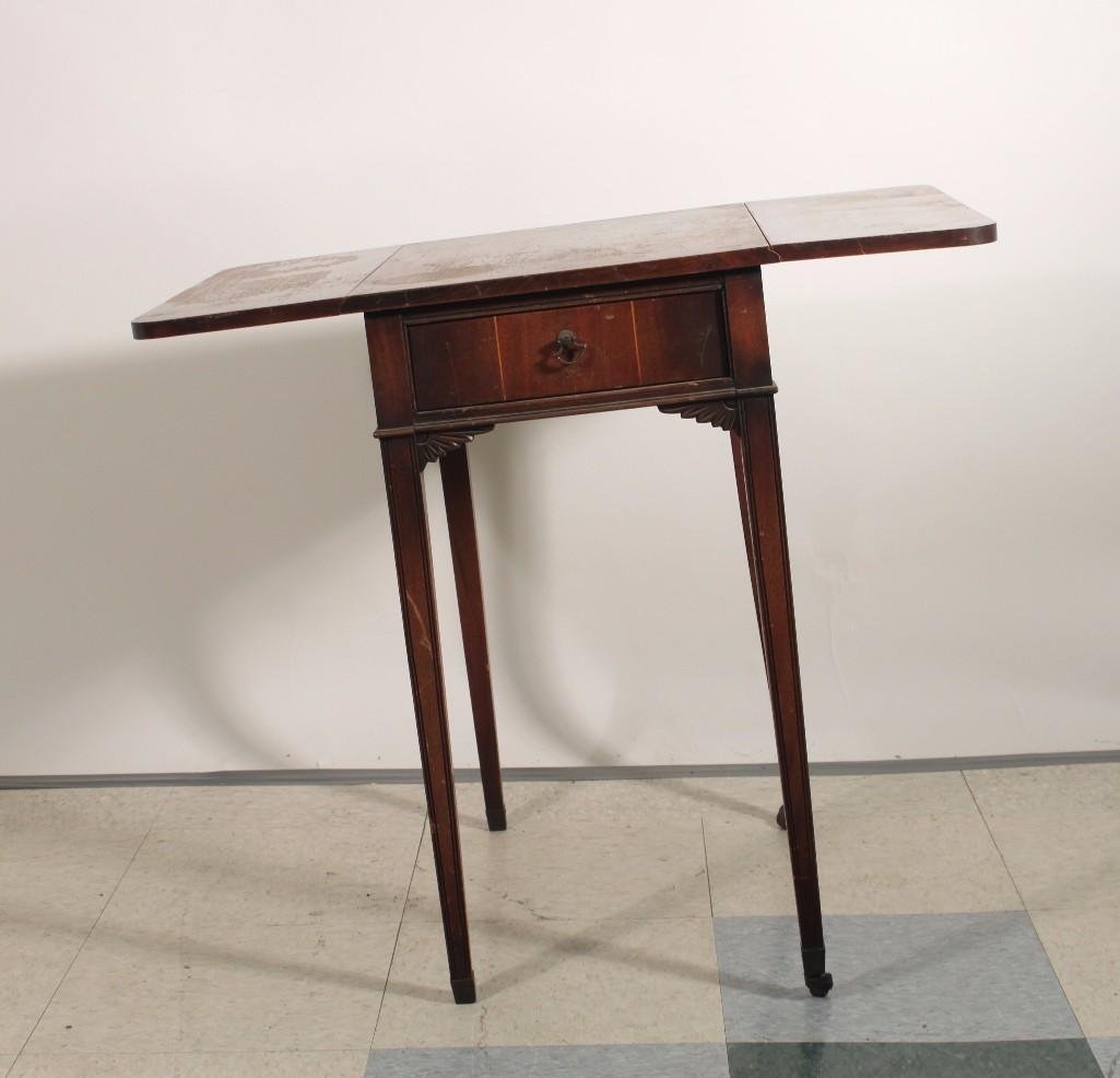 Vintage Mahogany Drop Leaf Side Table (1 of 7)
