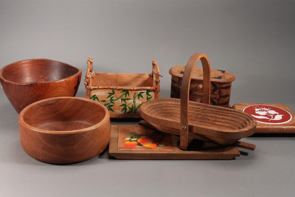 Wood Decor (7): Includes (2) wood salad bowls, bamboo planter, jewelry box with two drawers, and several wood trivets 
