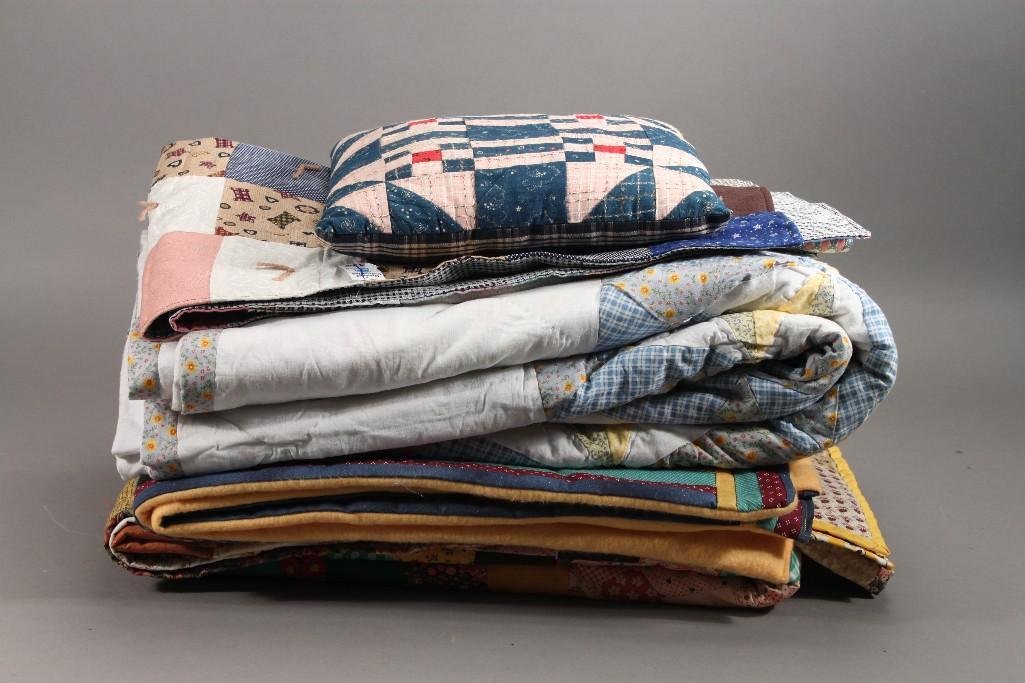 Hand Stitched and Machine Stitched Quilts (6) (1 of 5)