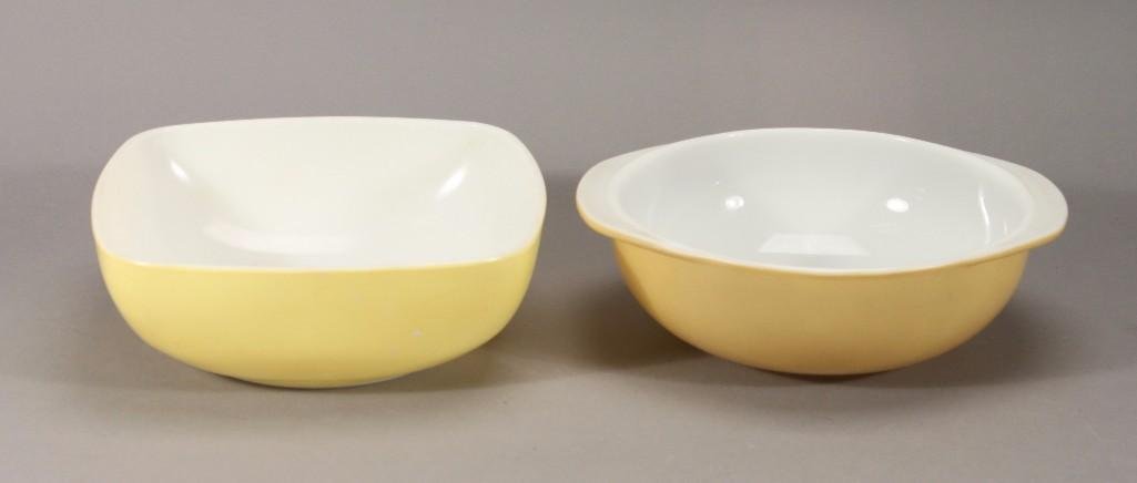 Vintage pyrex serving bowls (2): Includes 2 quart beige bowl and a 2.5 quart squared yellow bowl.