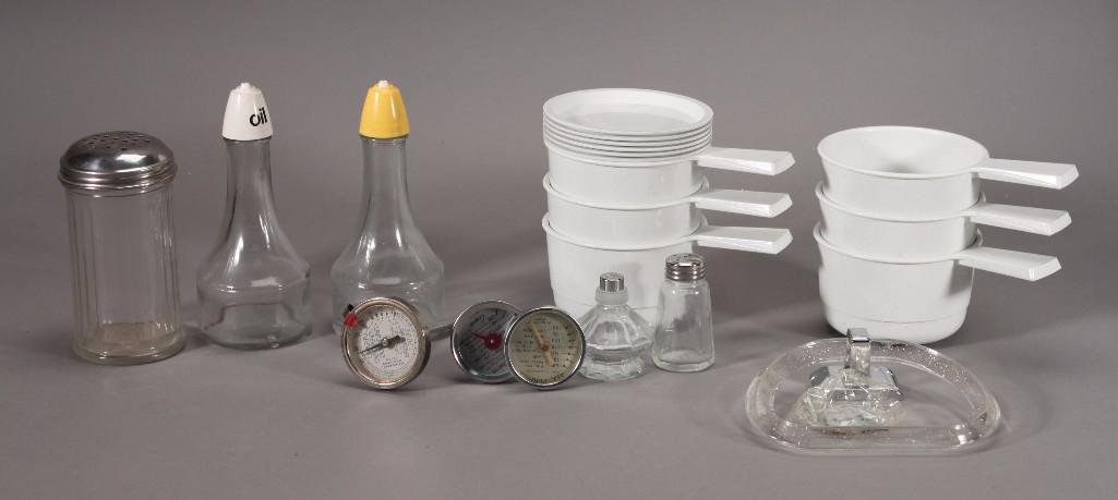 Kitchenware: Includes a Soup'r Mugs, Vinegar and Oil dispenser, (3) Meat Thermometer and More