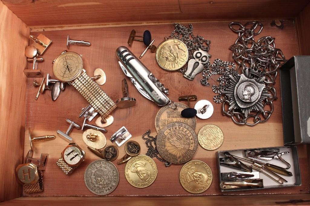 Men's French Cuff Links and Vintage Cuff Links: Tie clips, Hamilton Quartz gold tone United States Congress watch, vintage tokens, silver tone pendant on chain marked Swank, cuff links, and more. Includes wooden box 11.5x7.5x4''.
