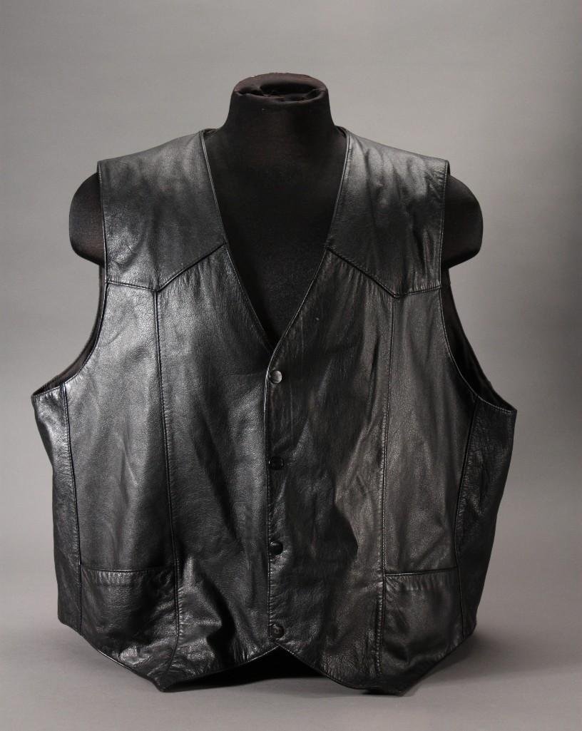 St. John's Bay Mens Leather Vest: Black leather vest is size 2XL, good used condition