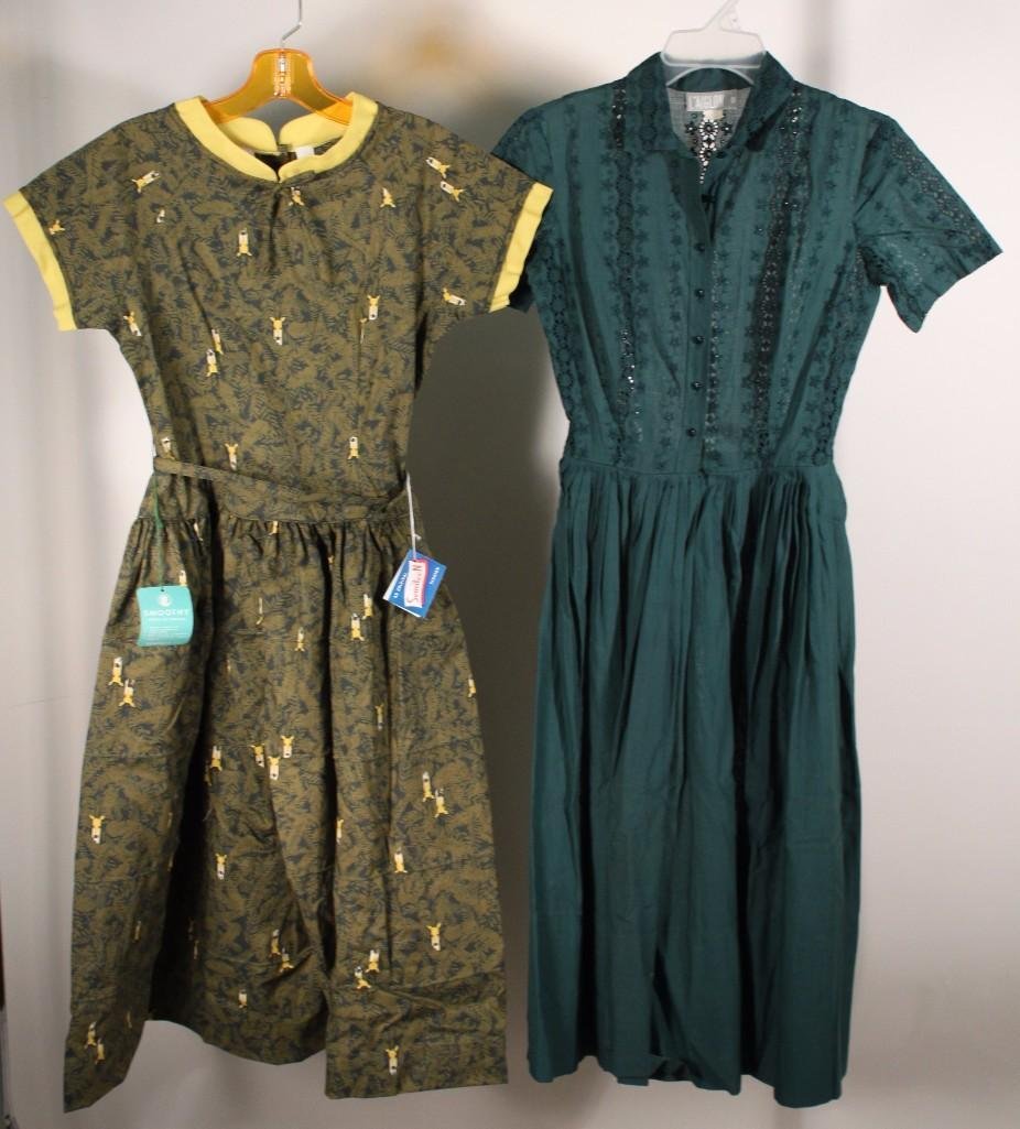 Vintage Ladies Dresses (2) (1 of 8)