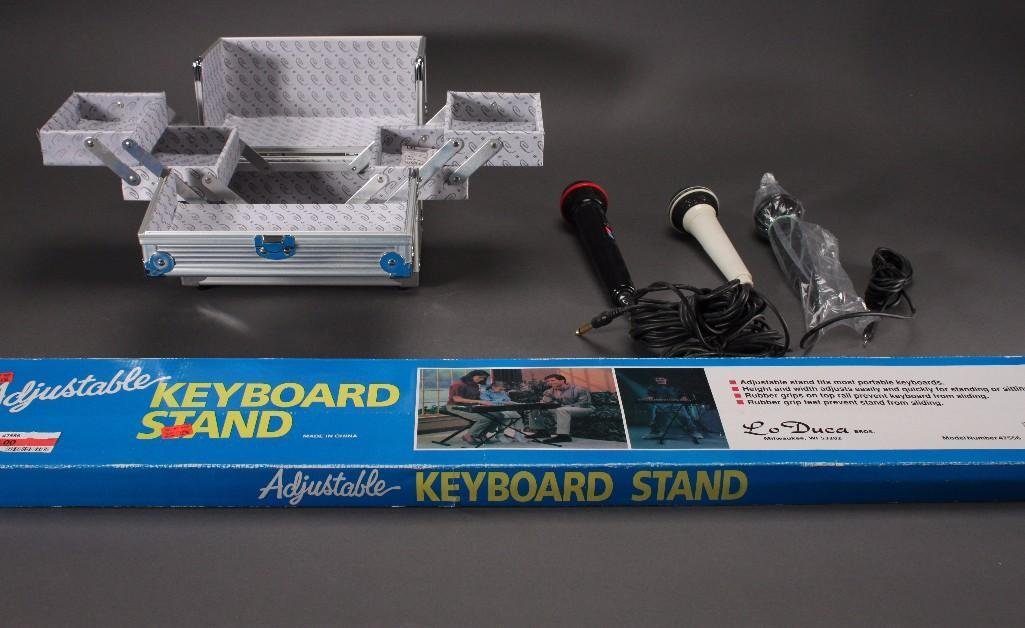 Keyboard Stand and Microphones (5) (1 of 8)