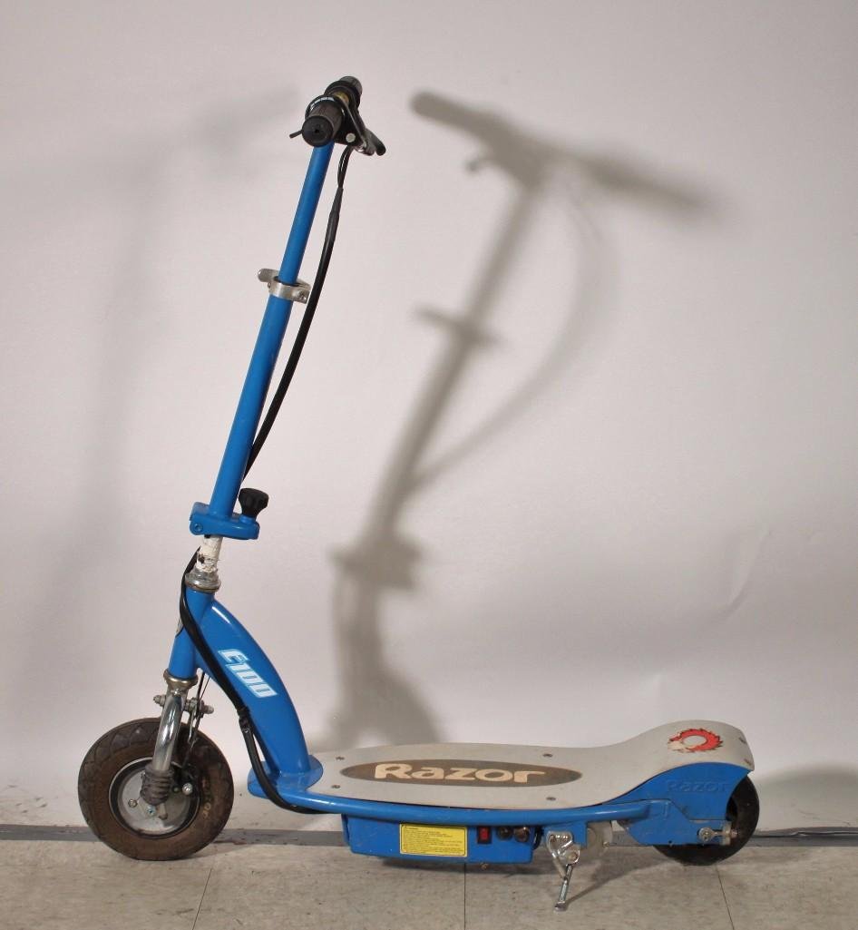 Electric Razor Scooter (1 of 6)