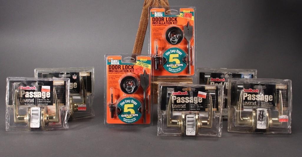 Door Knobs and Installation Kits (7) (1 of 5)