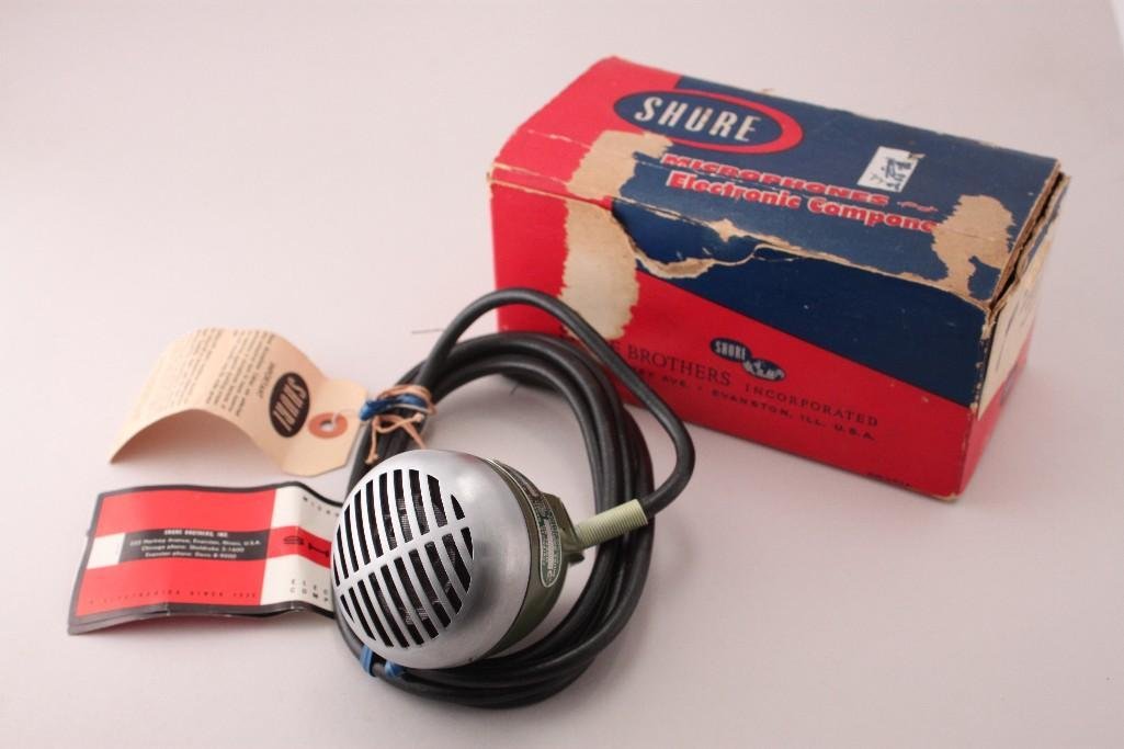 Shure Brothers Green Bullet Microphone: Model 520Bullet Green, controlled magnetic microphone. In original box; box has damage