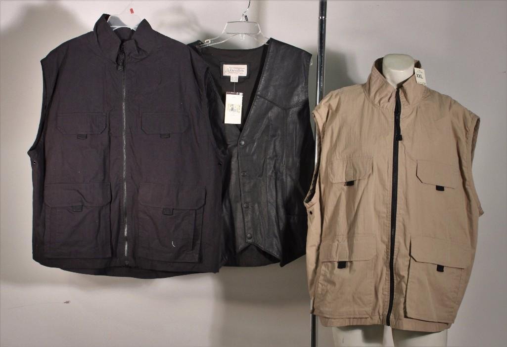 ST. John's Bay Men's Vest (3) (1 of 7)