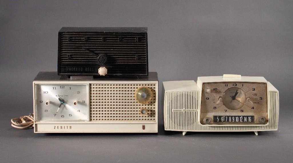 Vintage Radios (3) (1 of 10)