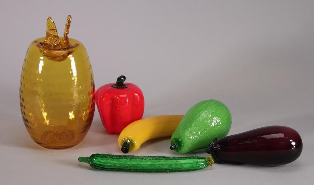 Decorative Art Glass Fruit and Vegetables (6) (1 of 9)