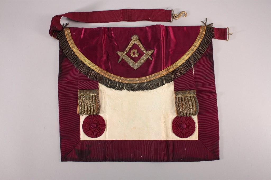 Ornate Vintage Masonic Apron (1 of 9)