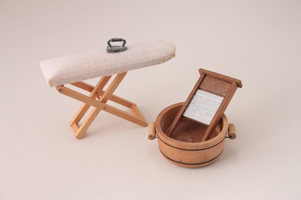 Vintage Doll House Accessories (4) (1 of 6)