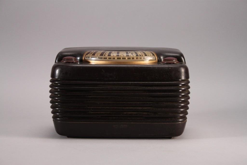 Viintage Philco Radio (1 of 8)