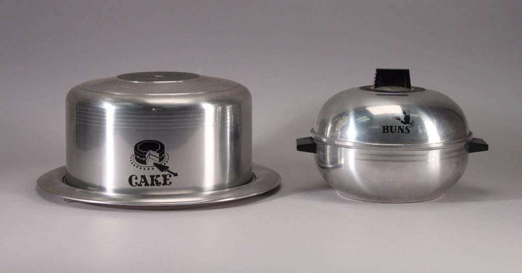 Vintage West Bend Steamer & Cake Pan (2): West Bend stove top steamer marked buns and aWest Bend aluminum cake pan, cake pan top has handle but screw is missing to keep it in tact otherwise items are in good condition for age.