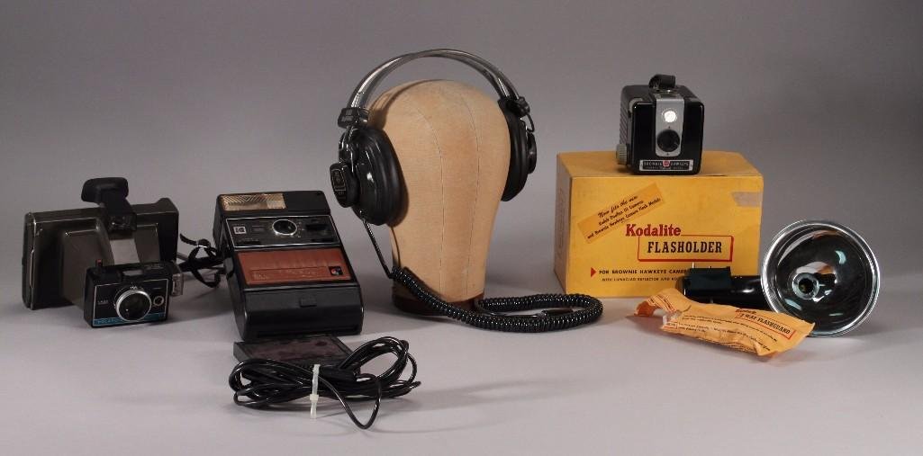 Vintage Cameras & Accessories (1 of 7)