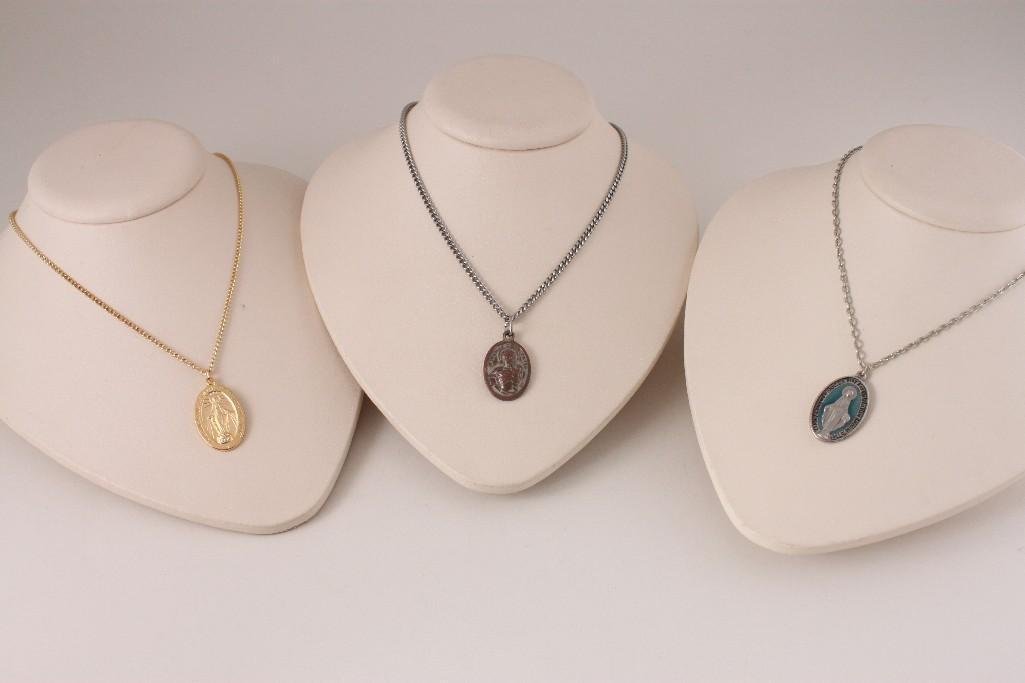 Religious Pendants & Chains (1 of 8)