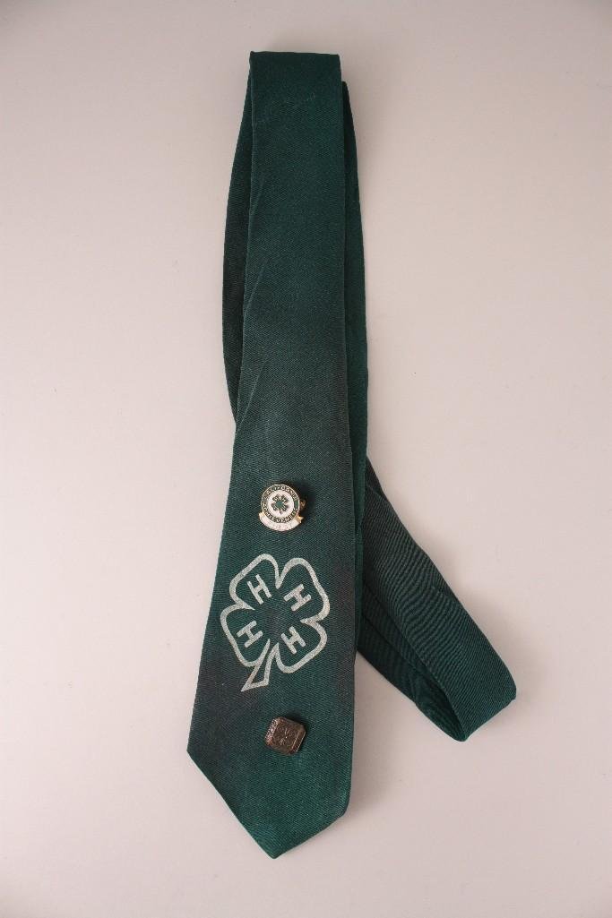 4H Tie and Pins (3) (1 of 4)