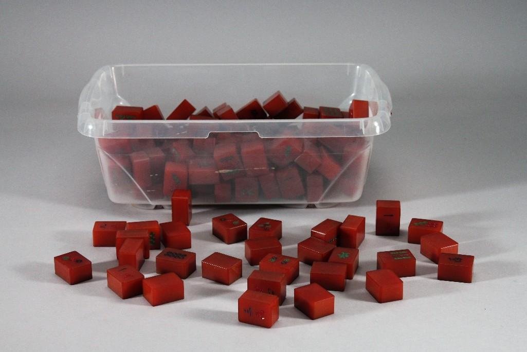 Bakelite Mahjong Tiles: 144 Mahjong tile, show age and wear.
