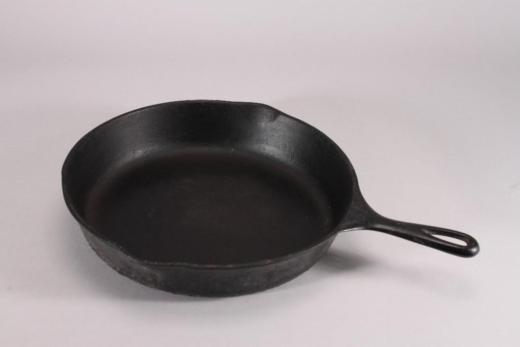 Wagner Ware Sidney Cast Iron Skillet (1 of 4)