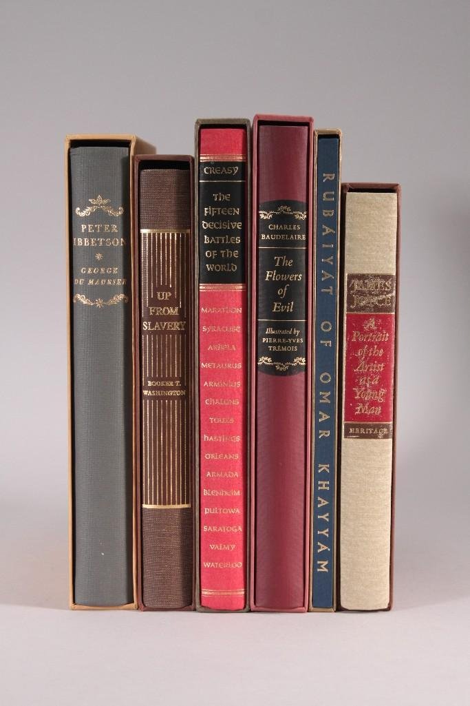 Vintage Books (6): 1969 The Fifteen Decisive Battles of The World, 1971 The Flowers of Evil, 1946 Rubaiyat of Omar Khayyam, 1968 A Portrait og The Artist as a Young Man, and more. Books are in good condition for age.
