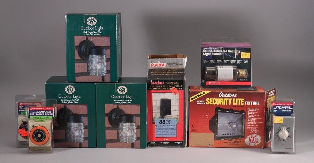 Hardware & Home Goods (1 of 7)