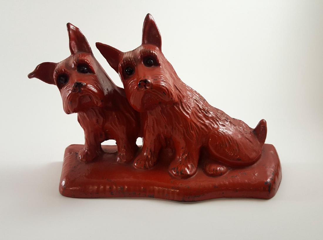 AN ORIGINAL 1930S RED SCOTTISH TERRIER DOORSTOP (1 of 3)