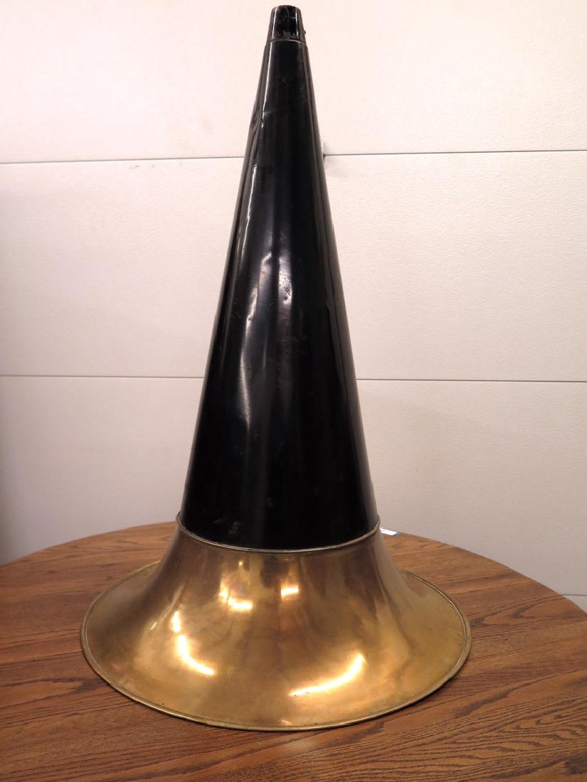 AN OVERSIZED VICTOR PHONOGRAPH HORN W/ BRASS BELL (1 of 2)