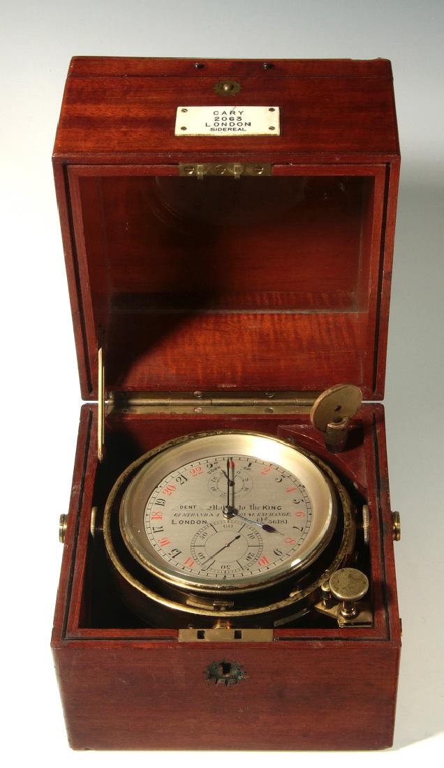 A 19TH CENTURY MARINE CHRONOMETER SIGNED DENT (1 of 8)
