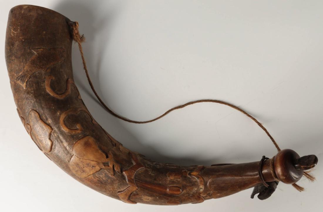18TH / 19TH C. POWDER HORN CARVED IN HIGH RELIEF (1 of 8)