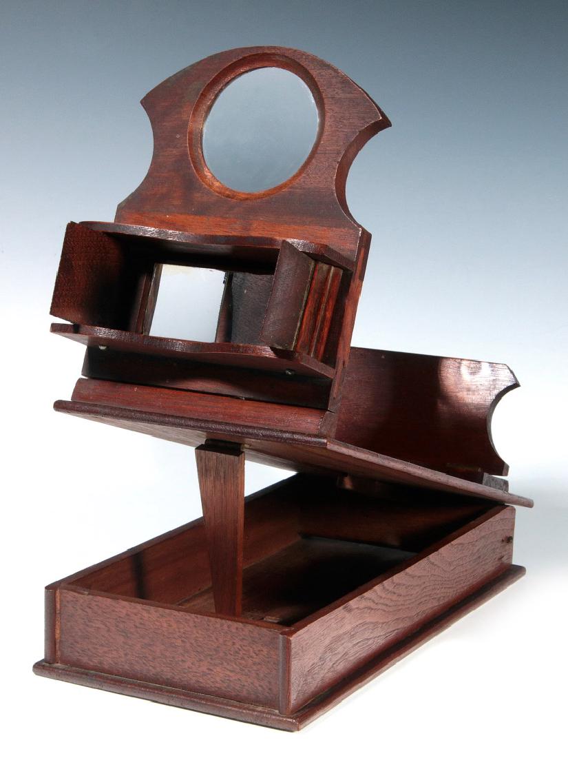 A 19TH CENTURY FOLDING WALNUT STEREO GRAPHOSCOPE (1 of 8)