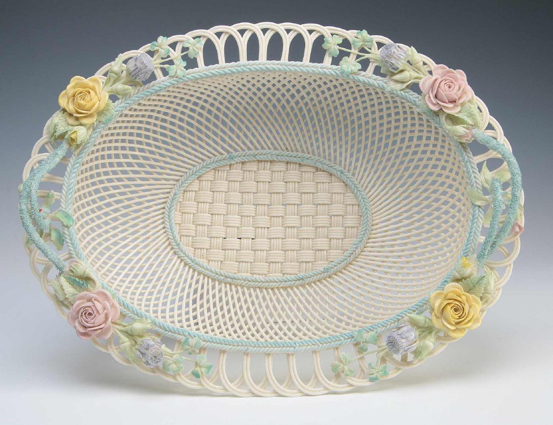 AN IRISH BELLEEK FOUR STRAND OVAL BASKET (1 of 10)