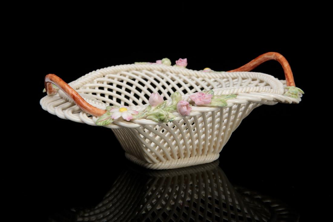 THREE IRISH BELLEEK LATTICE WORK BASKETS (1 of 10)